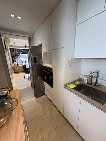 Le Quest, 10 Bukit Batok Street 41, 4 Bedrooms, 1,130 sqft, Condominium For Rent, by Dennis Chan, 25330562 - PropertyGuru.com.sg