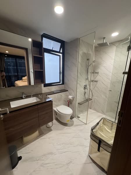 Le Quest, 10 Bukit Batok Street 41, 4 Bedrooms, 1,130 sqft, Condominium For Rent, by Dennis Chan, 25330562 - PropertyGuru.com.sg