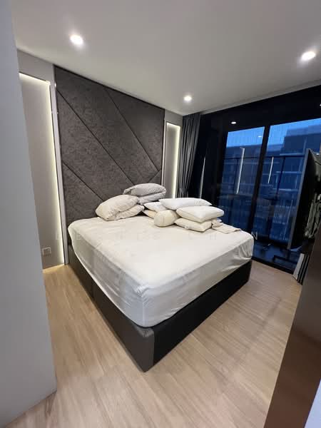 Le Quest, 10 Bukit Batok Street 41, 4 Bedrooms, 1,130 sqft, Condominium For Rent, by Dennis Chan, 25330562 - PropertyGuru.com.sg