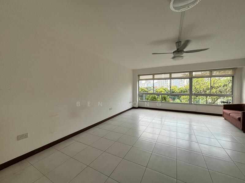 For Rent - 572B Woodlands Avenue 1