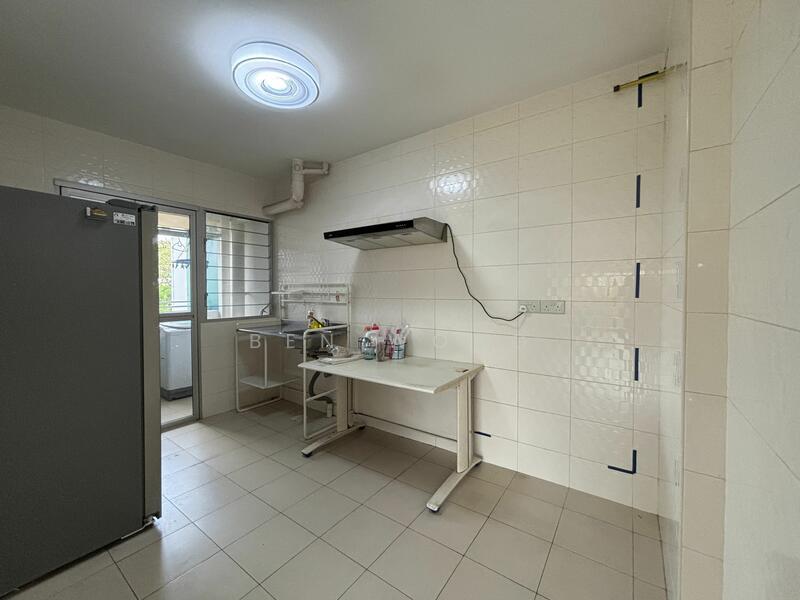 For Rent - 572B Woodlands Avenue 1