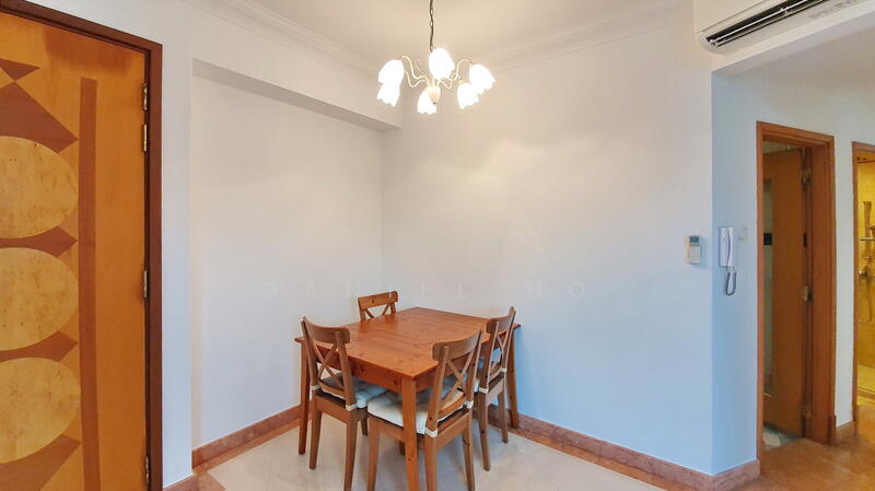 Gloucester Mansions, 10 Newton Road, 2 Bedrooms, 904 sqft, Condominium For Rent, by Daniel Ho, 25331294 - PropertyGuru.com.sg