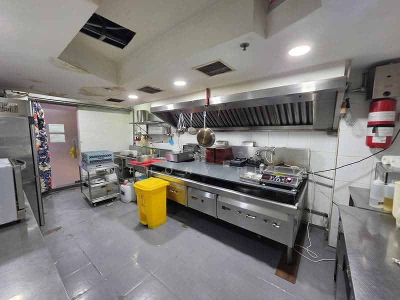 Golden Mile Tower, 6001 Beach Road, Beach Road / Bugis / Rochor, 1,636 sqft, Other Retail For Rent, by Anthony Phey, 25332135 - Kitchen - CommercialGuru.com.sg