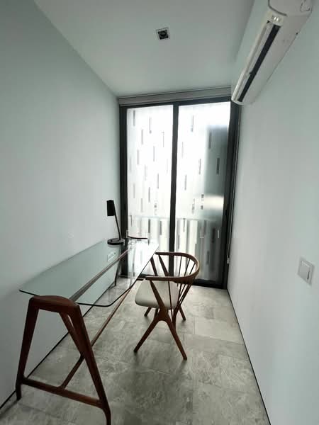 For Rent - OUE Twin Peaks