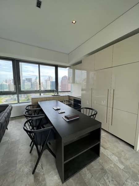 For Rent - OUE Twin Peaks