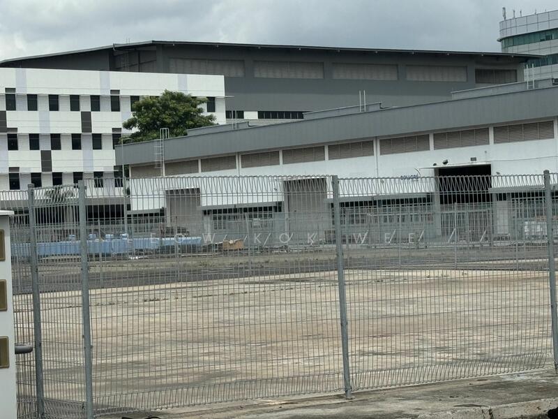 10m high Warehouse Oil gas & Marine Trade, Loyang, 13,000 sqft, Warehouse For Rent, by Leow Kok Wee, 25333085 - CommercialGuru.com.sg