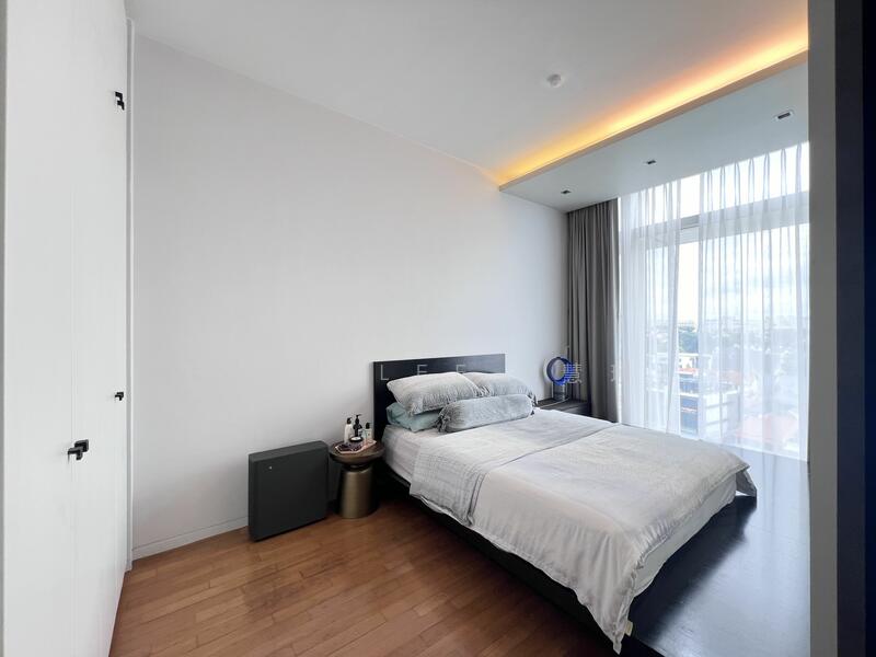 For Rent - The Trumps