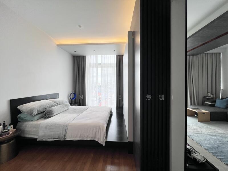 For Rent - The Trumps