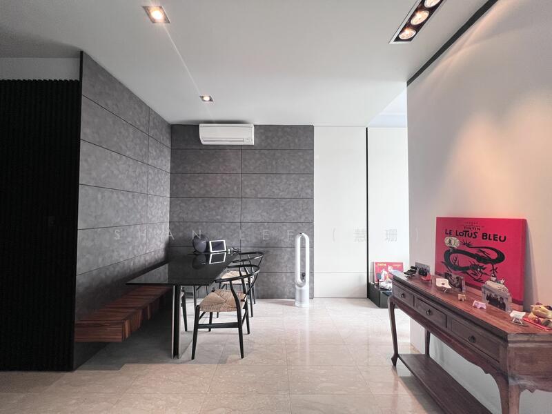 For Rent - The Trumps