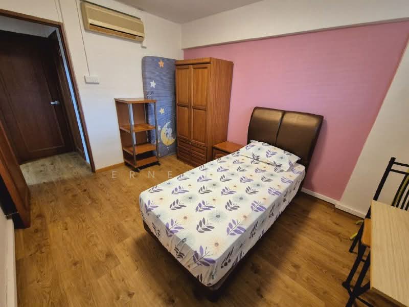 182 Ang Mo Kio Avenue 5, 182 Ang Mo Kio Avenue 5, Room Rental, 129 sqft, HDB Flat For Rent, by Ernest Goh, 25335580 - PropertyGuru.com.sg