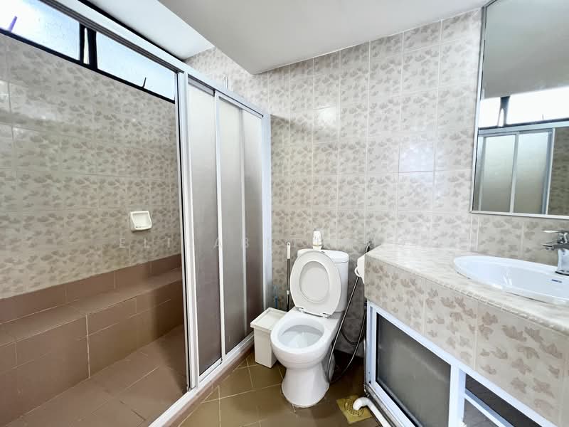 Mandarin Gardens, 5 Siglap Road, Room Rental, 300 sqft, Condominium For Rent, by Elizabeth Mok, 25335750 - Studio - PropertyGuru.com.sg