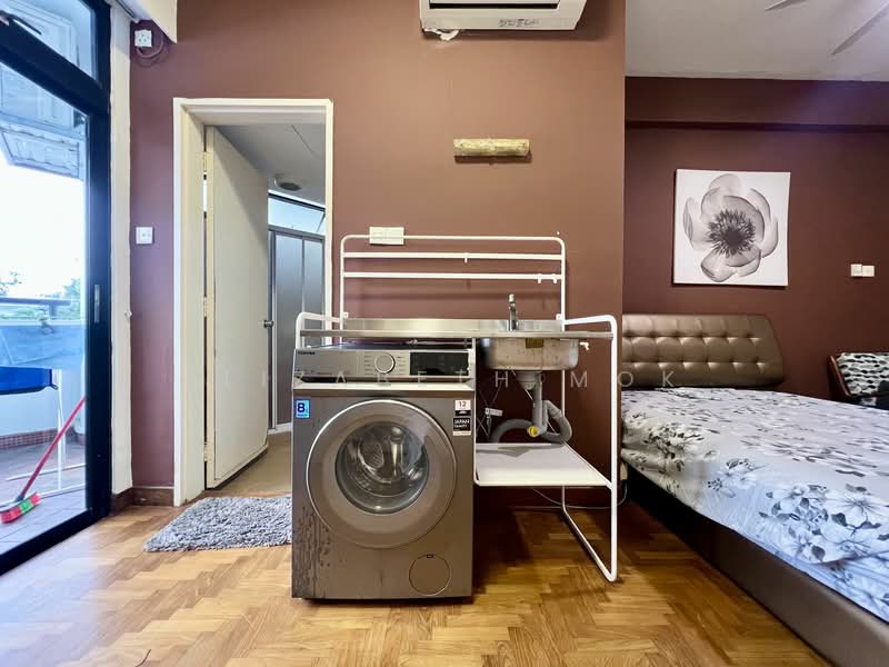 Mandarin Gardens, 5 Siglap Road, Room Rental, 300 sqft, Condominium For Rent, by Elizabeth Mok, 25335750 - PropertyGuru.com.sg