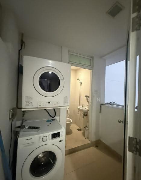 City Square Residences, 14 Kitchener Link, Farrer Park / Serangoon Rd, 3 Bedrooms, 1,216 sqft, Condominium For Sale, by Gracelyn Lim, 25337556 - Bathroom - PropertyGuru.com.sg