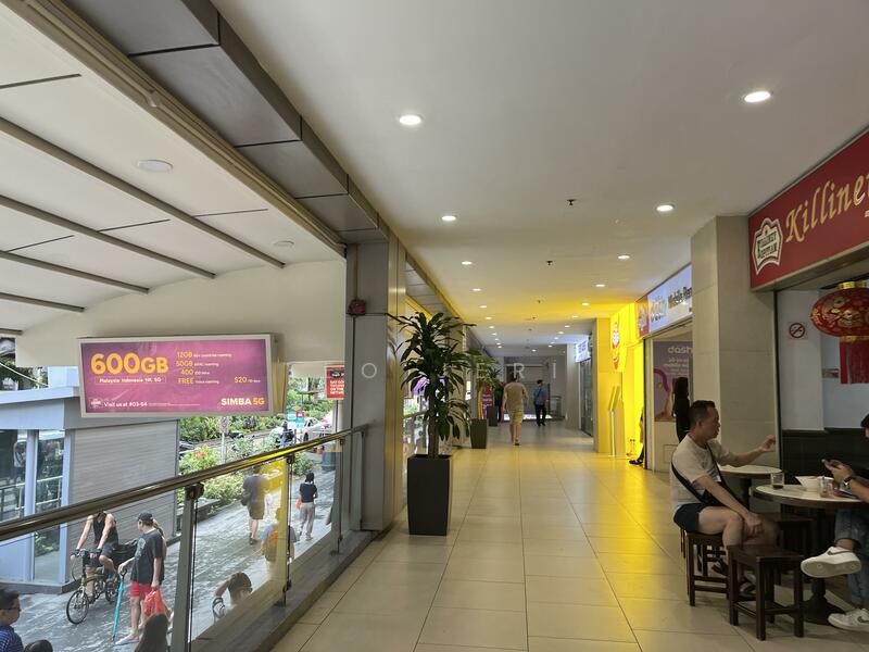 Lucky Plaza, 304 Orchard Road, 388 sqft, Mall Shop For Sale, by Teo Jeri, 25337745 - CommercialGuru.com.sg