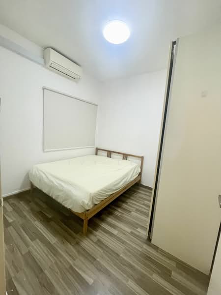 Novena Court, 2 Jalan Novena Barat, 1 Bedroom, 100 sqft, Apartment For Rent, by Ivy Lee, 25338275 - Big common room 1 - PropertyGuru.com.sg