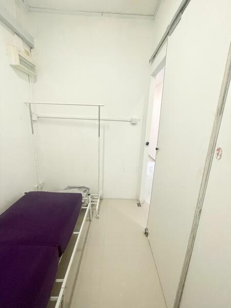 Novena Court, 2 Jalan Novena Barat, 1 Bedroom, 100 sqft, Apartment For Rent, by Ivy Lee, 25338275 - Small common room - PropertyGuru.com.sg