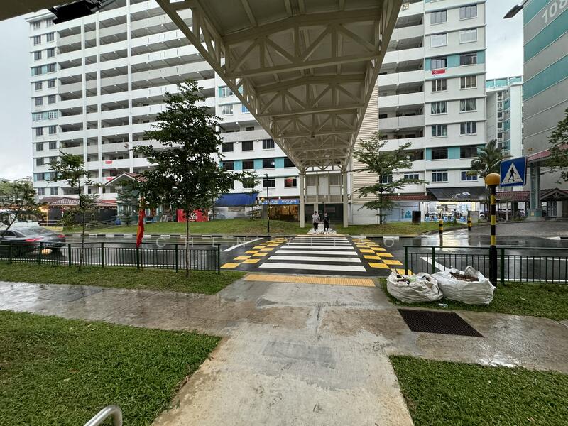 amenities right next block, can access by sheltered walkway to cross the road.