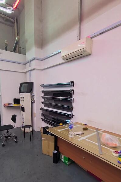 Pioneer Point, 5 Soon Lee Street, Boon Lay / Jurong / Tuas, 969 sqft, Factory / Workshop (B2) For Sale, by Joe Leow, 25338564 - CommercialGuru.com.sg