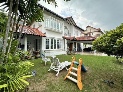 For Sale - Dual-frontage Bungalow near Siglap mrt