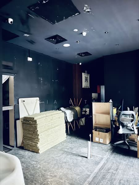 The Riverside Piazza, 11 Keng Cheow Street, 1,281 sqft, Other Retail For Rent, by Leia E Tan, 25338836 - CommercialGuru.com.sg