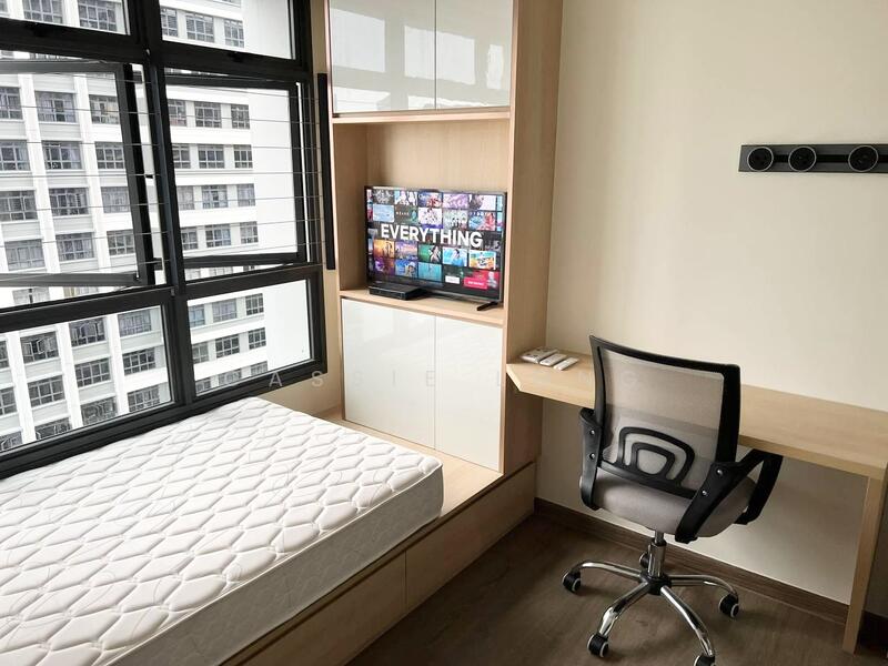 209B Clementi avenue 6, , Room Rental, 100 sqft, HDB Flat For Rent, by Cassie Long, 25338846 - PropertyGuru.com.sg