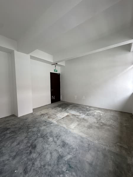 Kimly Industrial Building, 3 New Industrial Road, 1,302 sqft, Light Industrial (B1) For Rent, by Jane Tan, 25339040 - CommercialGuru.com.sg