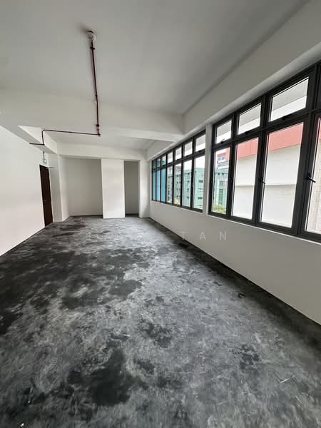 Kimly Industrial Building, 3 New Industrial Road, 1,302 sqft, Light Industrial (B1) For Rent, by Jane Tan, 25339040 - CommercialGuru.com.sg