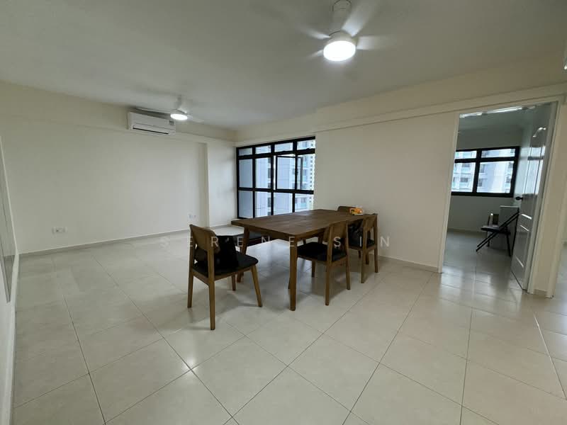 For Rent - 17 Dover Crescent