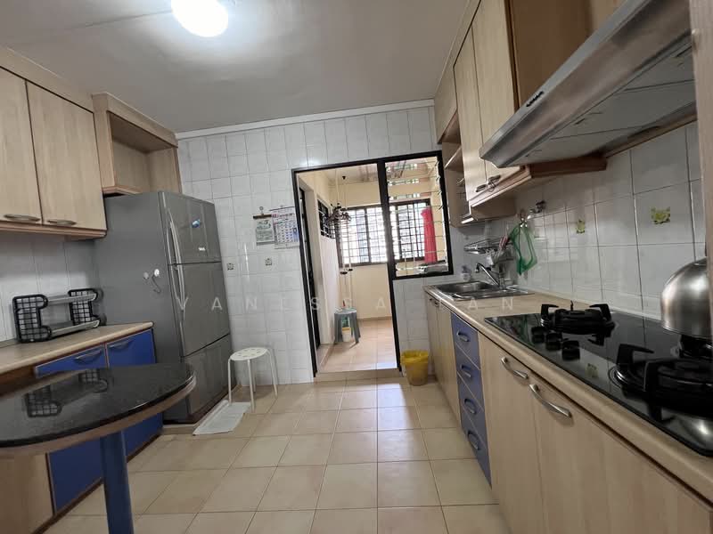 166 Gangsa Road, 166 Gangsa Road, 3 Bedrooms, 1,001 sqft, HDB Flat For Rent, by Vanessa Tan, 25339582 - PropertyGuru.com.sg