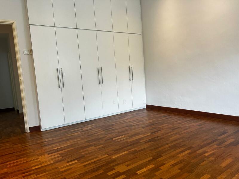 Greenleaf Road Semi D House, Greenleaf Road, 4 Bedrooms, 4000 sqft