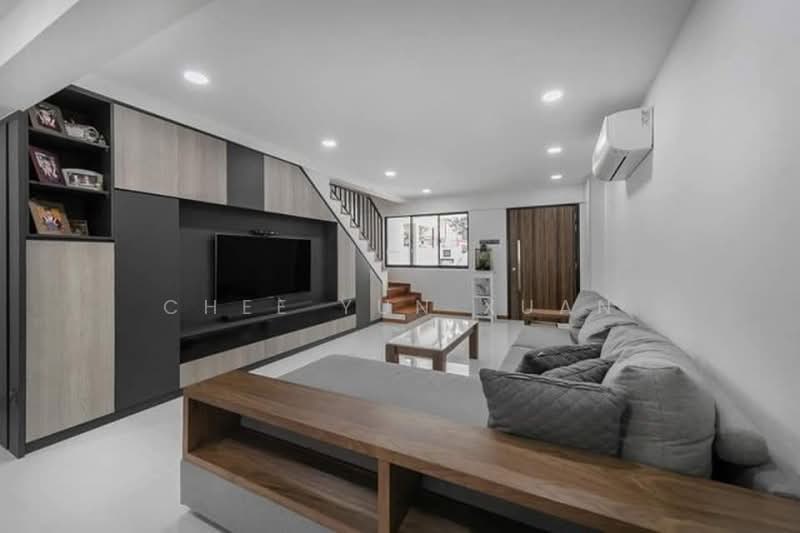 Renovated level 3 Landed Terrace at Macpherson, Jalan Gembira, Room Rental, 150 sqft, Terraced House For Rent, by Chee Yun Xuan, 25340031 - PropertyGuru.com.sg