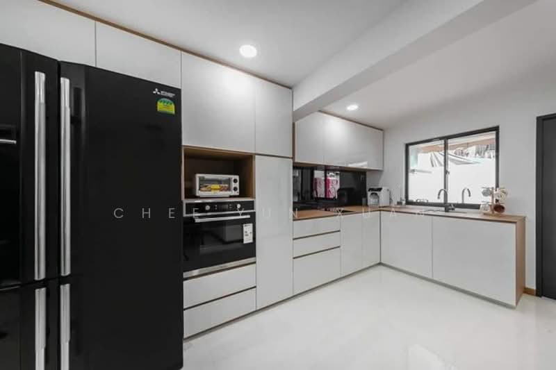 Renovated level 3 Landed Terrace at Macpherson, Jalan Gembira, Room Rental, 150 sqft, Terraced House For Rent, by Chee Yun Xuan, 25340031 - PropertyGuru.com.sg