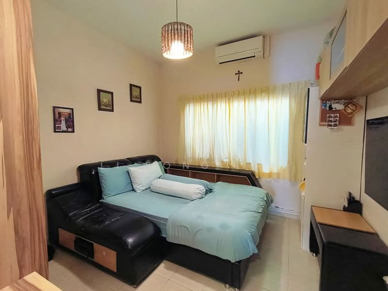 ️RARE D16 LAND FOR REBUILD IN EVERGREEN GARDENS! CALL 8511 1005! Corner