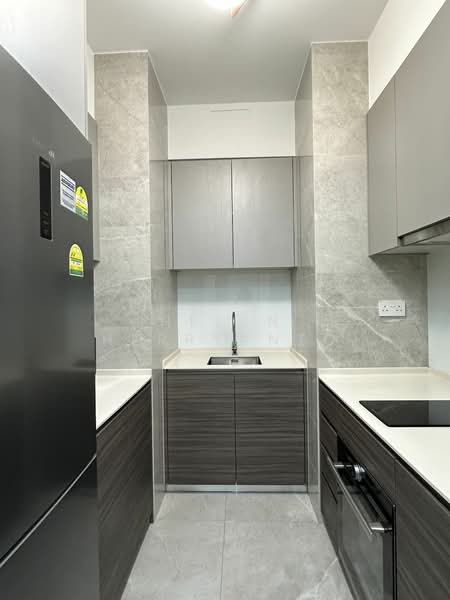 Stirling Residences, 21 Stirling Road, 2 Bedrooms, 657 sqft, Condominium For Rent, by Helen Herryanto, 25340660 - PropertyGuru.com.sg