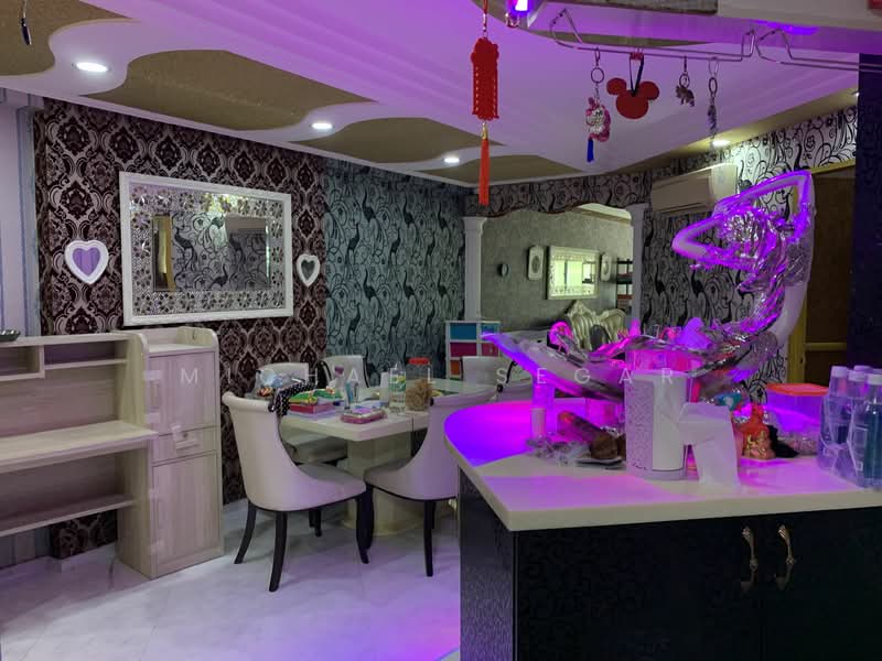 For Sale - 39 Cambridge Road