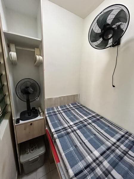 Palm Gardens, 3 Hong San Walk, Dairy Farm / Bukit Panjang / Choa Chu Kang, Room Rental, 50 sqft, Condominium For Rent, by Gary Loh, 25342813 - Bedroom - PropertyGuru.com.sg