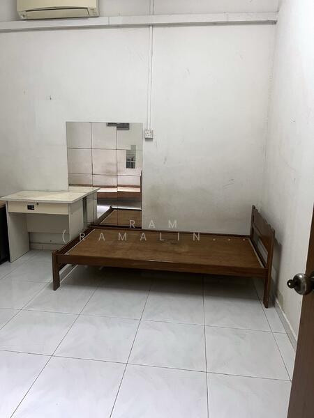 Teacher's Housing Estate, Tagore Avenue, 3 Bedrooms, 1,500 sqft, Terraced House For Rent, by Ram (Ramalingam), 25342861 - PropertyGuru.com.sg