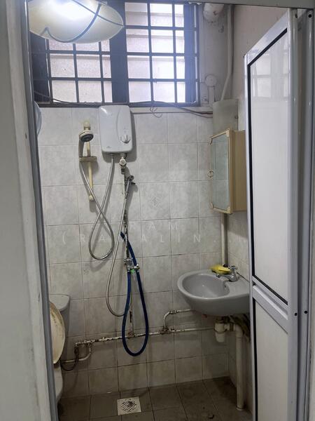 Teacher's Housing Estate, Tagore Avenue, 3 Bedrooms, 1,500 sqft, Terraced House For Rent, by Ram (Ramalingam), 25342861 - PropertyGuru.com.sg