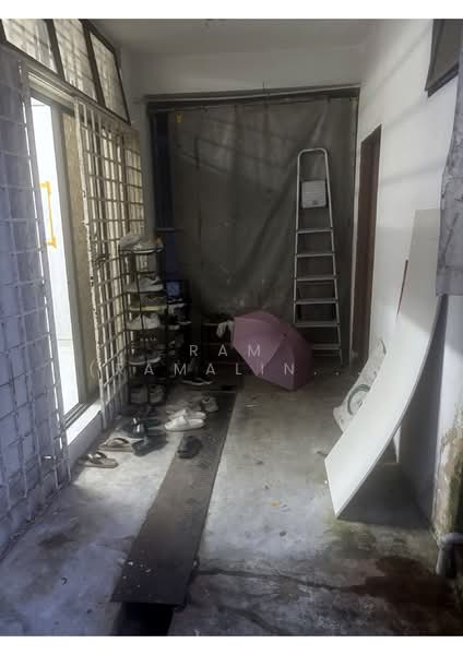 Teacher's Housing Estate, Tagore Avenue, 3 Bedrooms, 1,500 sqft, Terraced House For Rent, by Ram (Ramalingam), 25342861 - PropertyGuru.com.sg