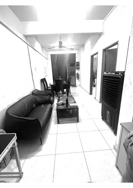 Teacher's Housing Estate, Tagore Avenue, 3 Bedrooms, 1,500 sqft, Terraced House For Rent, by Ram (Ramalingam), 25342861 - PropertyGuru.com.sg