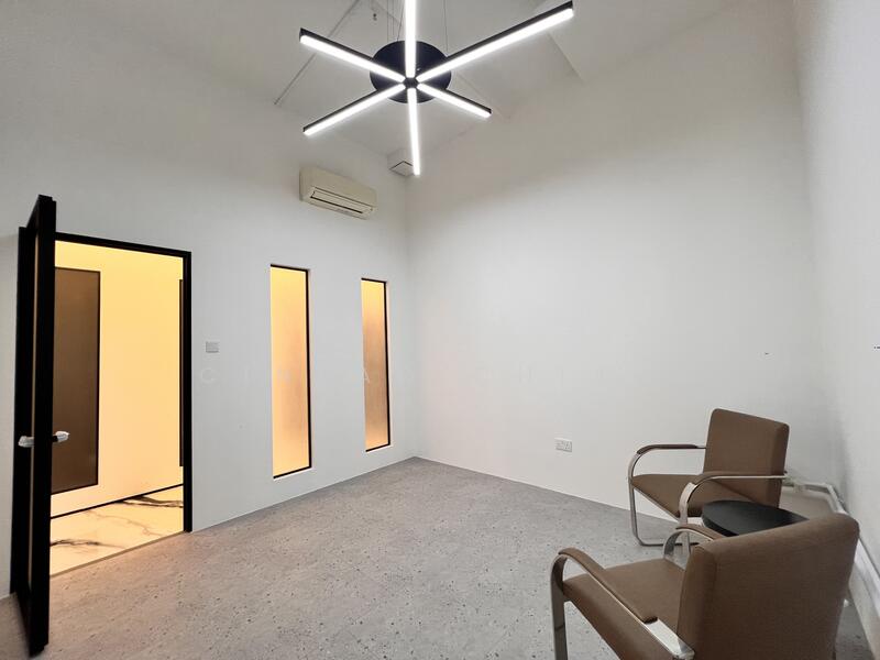 Woodlands 11, 11 Woodlands Close, 70 sqft, Light Industrial (B1) For Rent, by Cinead Chiam, 25344182 - CommercialGuru.com.sg