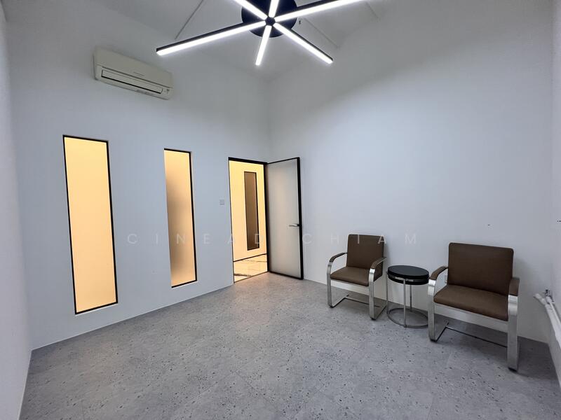 Woodlands 11, 11 Woodlands Close, 70 sqft, Light Industrial (B1) For Rent, by Cinead Chiam, 25344182 - $900 - CommercialGuru.com.sg