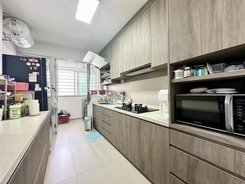 452A Bukit Batok West Avenue 6, 452A Bukit Batok West Avenue 6, Dairy Farm / Bukit Panjang / Choa Chu Kang, 3 Bedrooms, 1,001 sqft, HDB Flat For Rent, by Liau Li Jun, 25344763 - PropertyGuru.com.sg