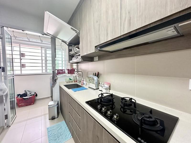 452A Bukit Batok West Avenue 6, 452A Bukit Batok West Avenue 6, Dairy Farm / Bukit Panjang / Choa Chu Kang, 3 Bedrooms, 1,001 sqft, HDB Flat For Rent, by Liau Li Jun, 25344763 - PropertyGuru.com.sg