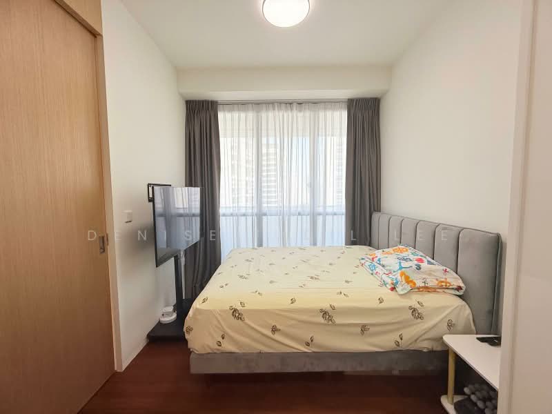 Amber Park, 18 Amber Gardens, 1 Bedroom, 484 sqft, Condominium For Sale, by Denise Fadil Lee, 25345266 - Spacious Master Room with Study - PropertyGuru.com.sg