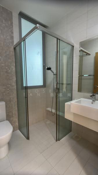 One Devonshire, 1 Devonshire Road, Orchard / River Valley, 3 Bedrooms, 1,291 sqft, Condominium For Rent, by Joseph Tan 陈嘉闻, 25345841 - Common Bath - PropertyGuru.com.sg