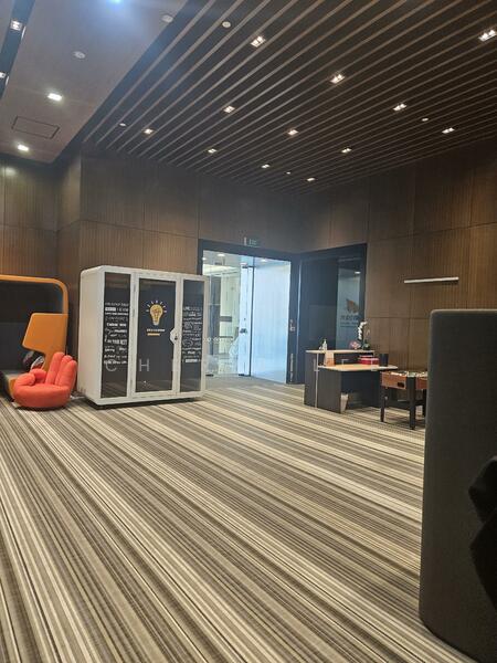 Boon Keng 2000 sq ft Ground Floor Showroom Customer Service地面层200平米出租陈列办公包括家具高屋顶全玻璃, , 2,000 sqft, Light Industrial (B1) For Rent, by Cheryl Lee, 25346095 - CommercialGuru.com.sg