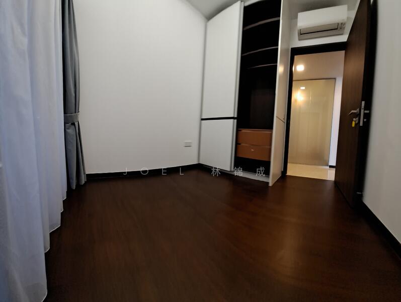For Rent - Royalgreen