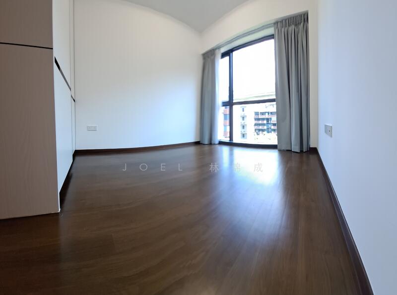 For Rent - Royalgreen