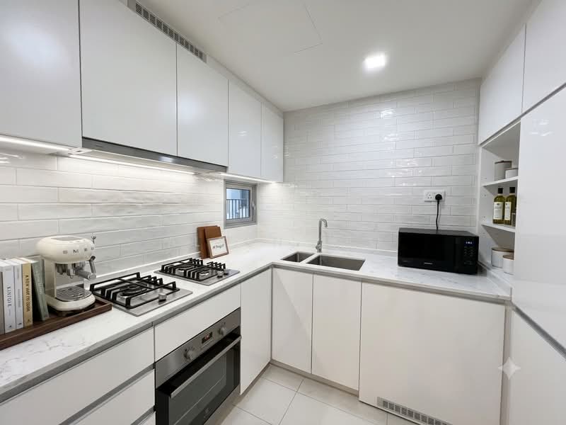 Bartley Ridge, 30 Mount Vernon Road, 2 Bedrooms, 947 sqft, Condominium For Sale, by Alson Teo, 25346733 - Virtually Staged- Kitchen - PropertyGuru.com.sg